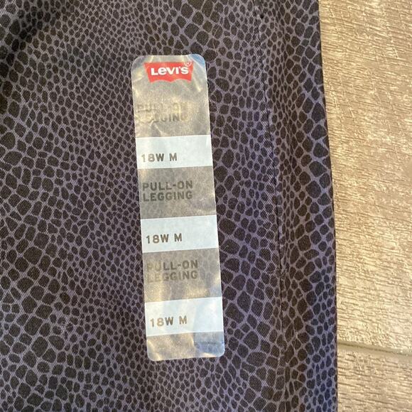 NWT LEVI'S Pull On Leggings Animal Print Size 18W - Picture 4 of 10